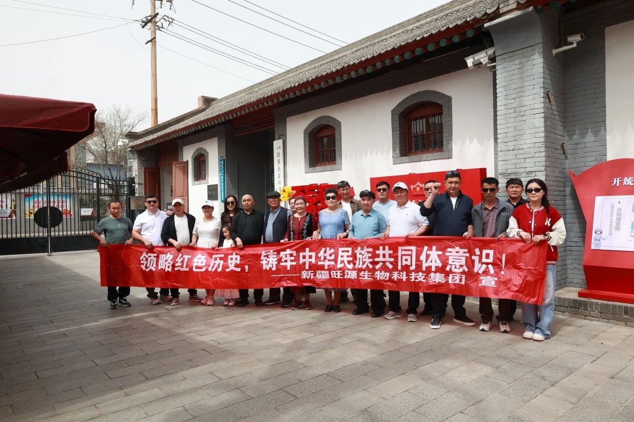 旺源集团为养驼牧民铺就物质精神“双富路”！
